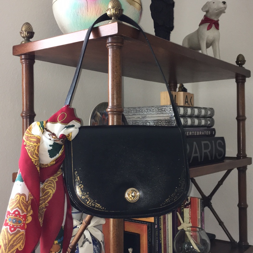 Vintage BLK leather 👜 made in 🇮🇹